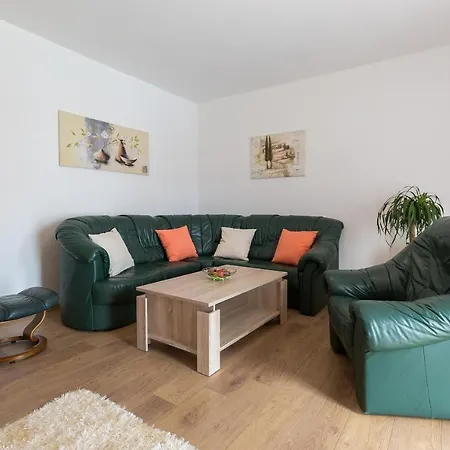 דירה Twisting By The Private Pool זאדאר