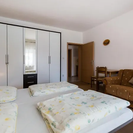 Twisting By The Private Pool Apartmán *