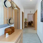 Apartament Twisting By The Private Pool *
