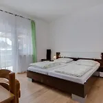 Twisting By The Private Pool Apartament *
