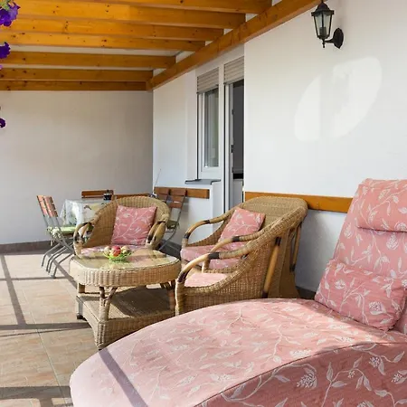 Twisting By The Private Pool شقة *