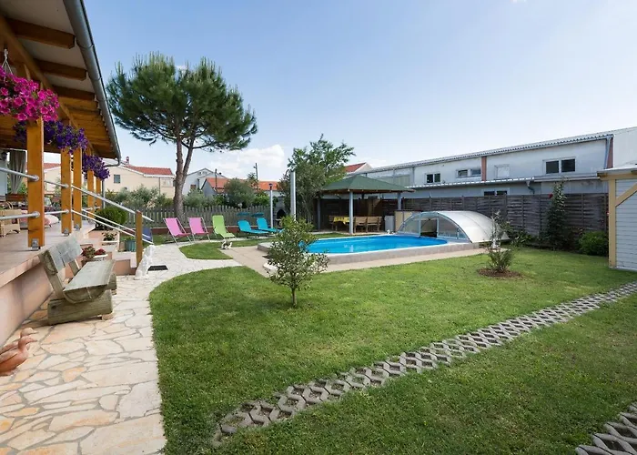 Twisting By The Private Pool Apartment Zadar