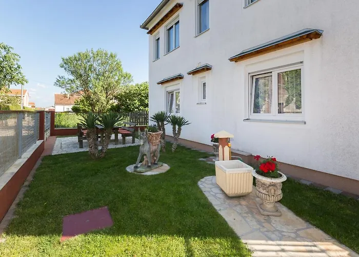 アパート Twisting By The Private Pool ザダル