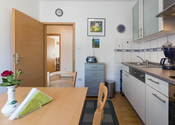 Apartment Twisting By The Private Pool Zadar