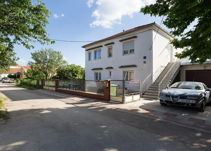 Twisting By The Private Pool * Zadar