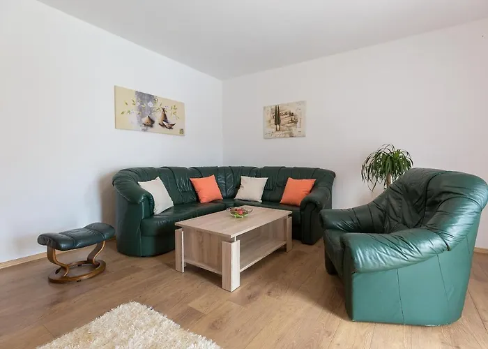 Apartment Twisting By The Private Pool Zadar